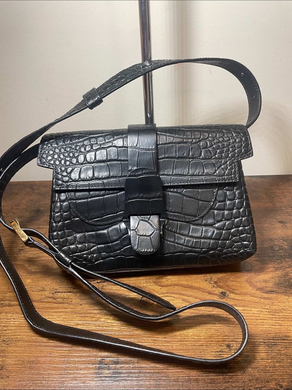 Senreve Aria Black Croc-Embossed Leather Buckle Crossbody/Belt Bag - Picture 3 of 10